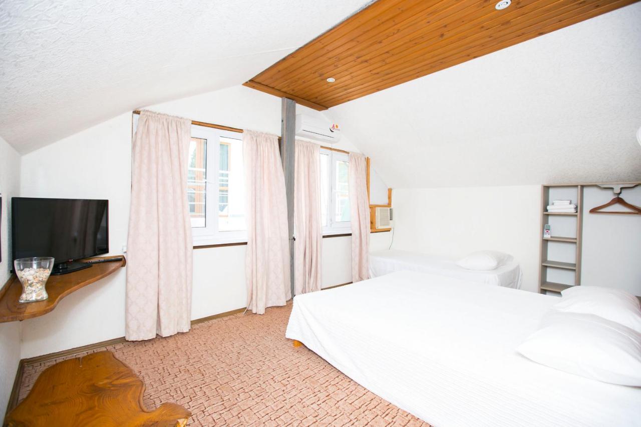 Guest House Lavr Gagra Exterior foto