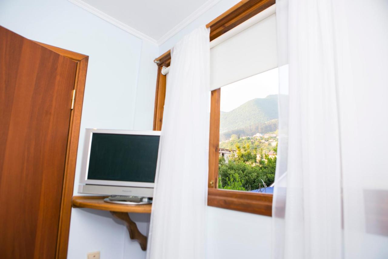 Guest House Lavr Gagra Exterior foto